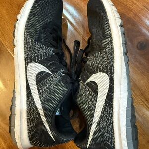 Nike Fitsole Athletic Shoes (Women’s Size 9)